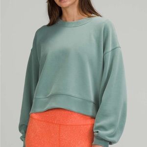 Lululemon Perfectly Oversized Cropped Crew Softstreme
Tidewater Teal Size 4